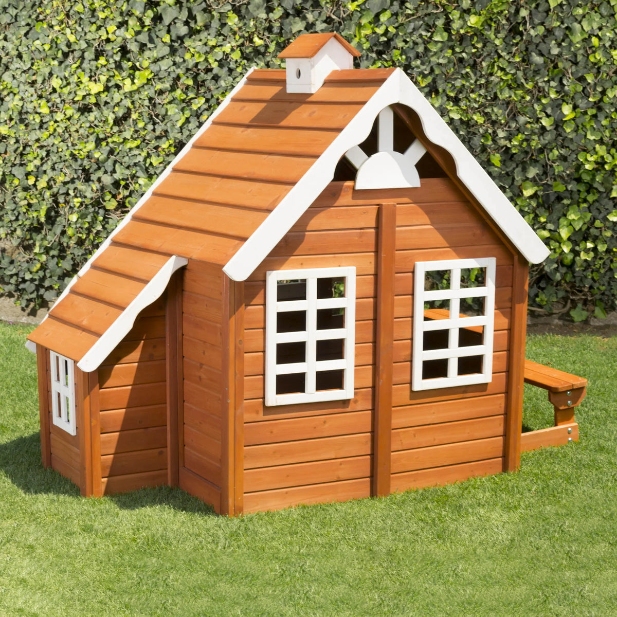 Playhouse G321936