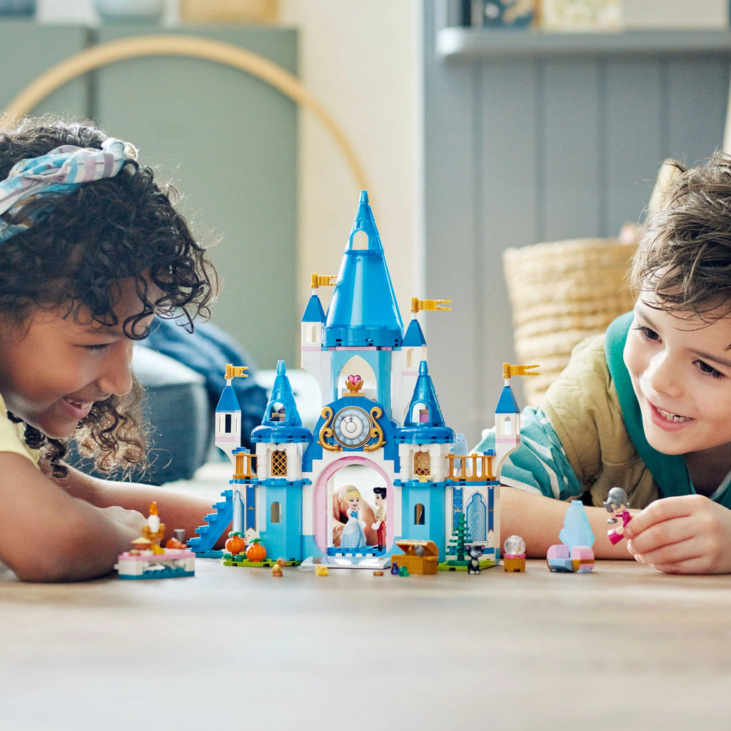 Buildable Castle Toy with 3 Mini Dolls Q2024