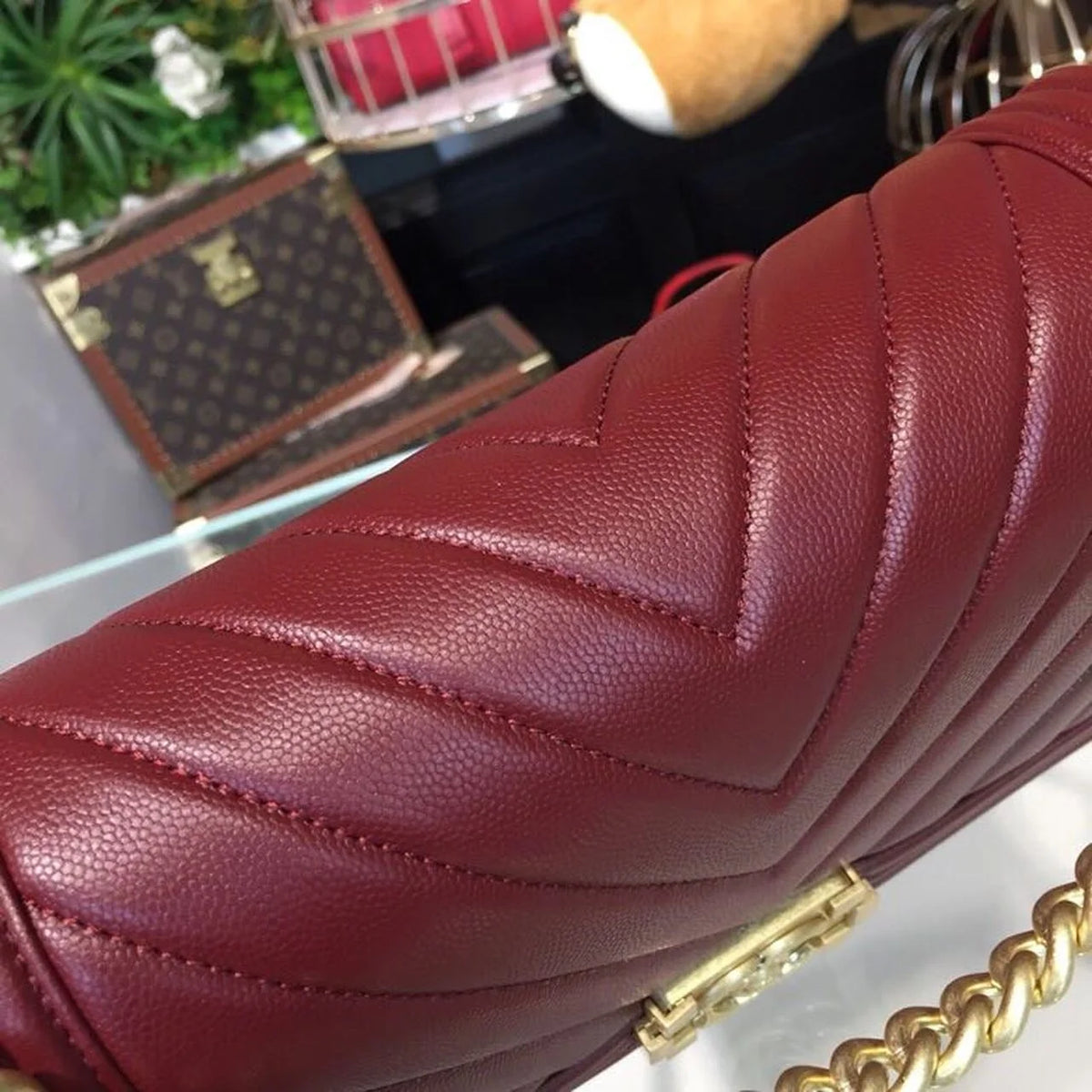 Burgundy Shoulder and Crossbody Bag P78165