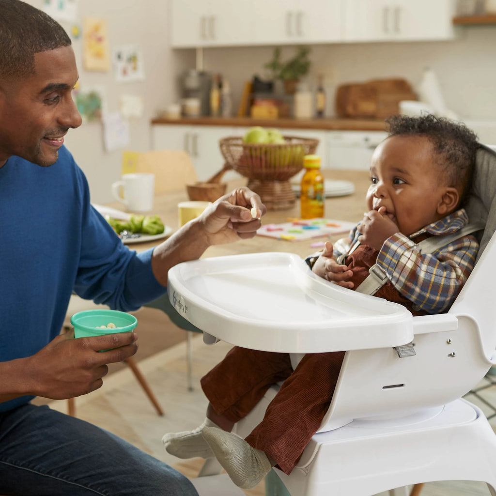 Rotating High Chair K91603