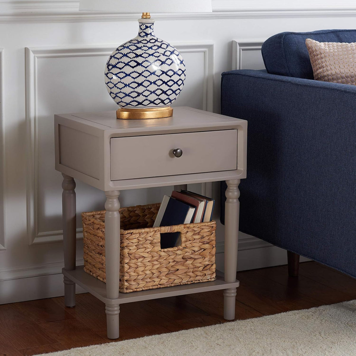 Black Accent Table L398331