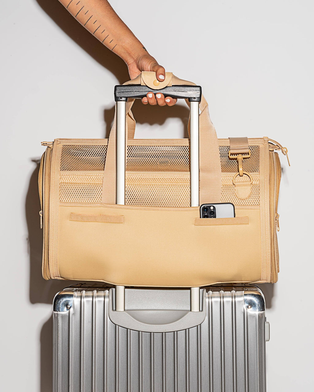 Green Travel Carrier J459614