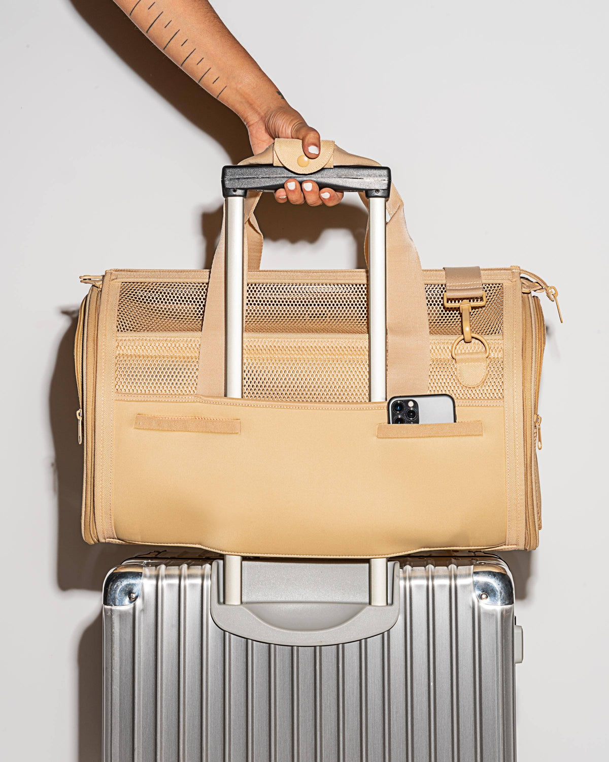 Green Travel Carrier J459614