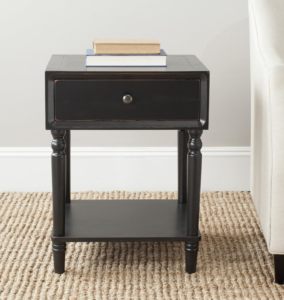 Black Accent Table L398331