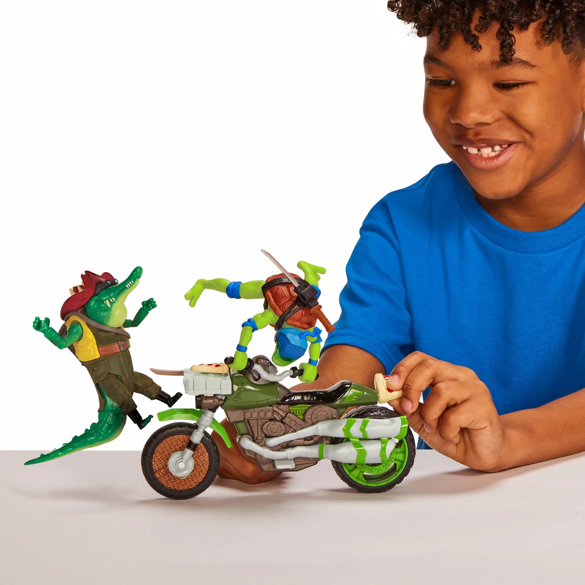 Ninja Kick Cycle with Leonardo Figure Z235