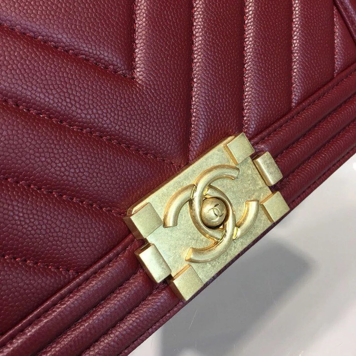 Burgundy Shoulder and Crossbody Bag P78165