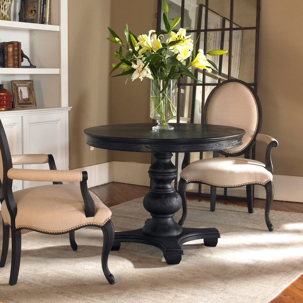 Round Table M71256